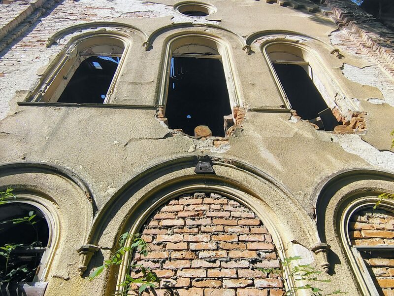 Urbex s průvodcem po Sudetech