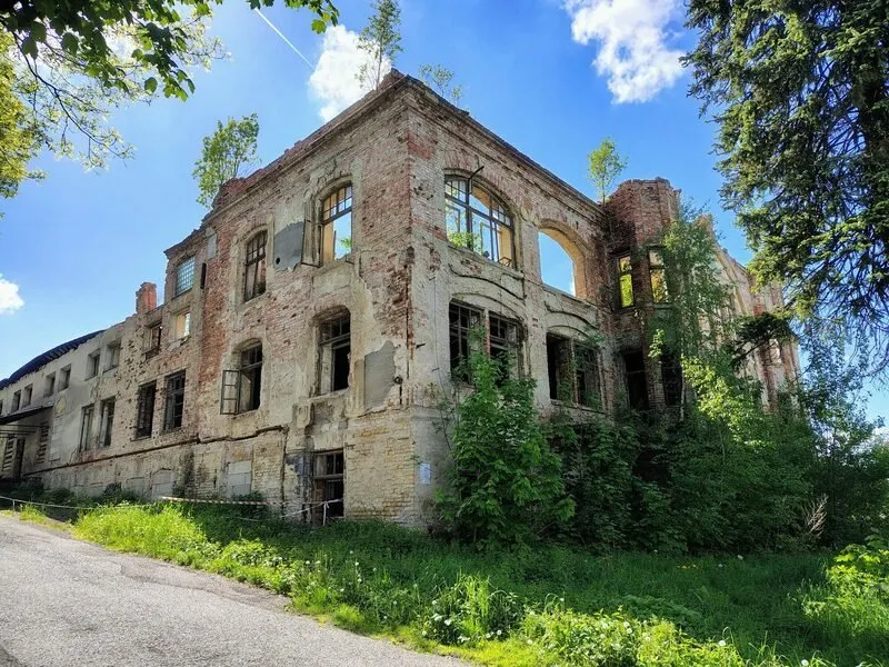 Urbex s průvodcem po Sudetech