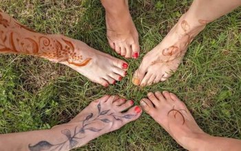 Malování na kůži přírodními barvami: henna nebo jagua