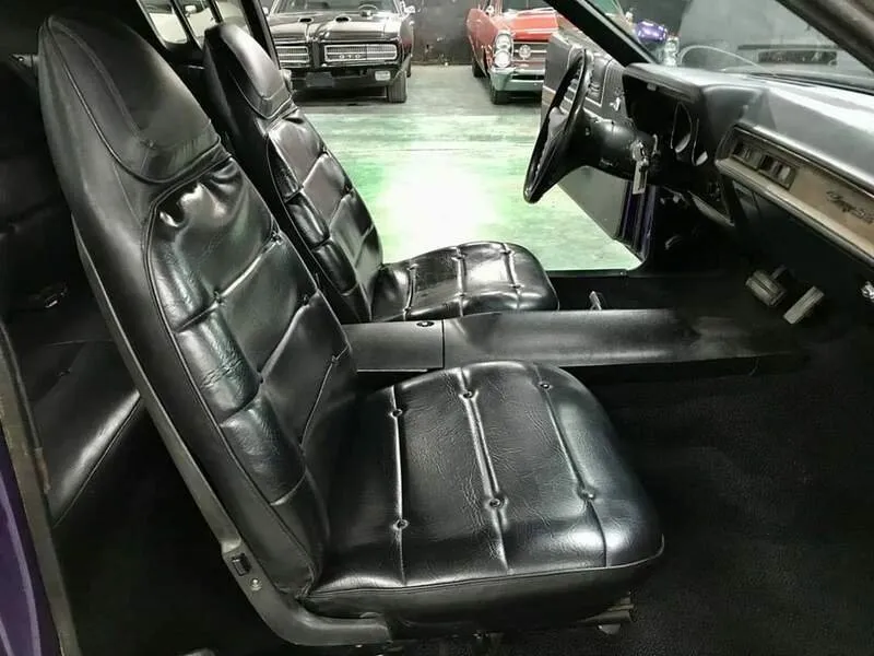 Pronájem supersportu Dodge Charger 1973