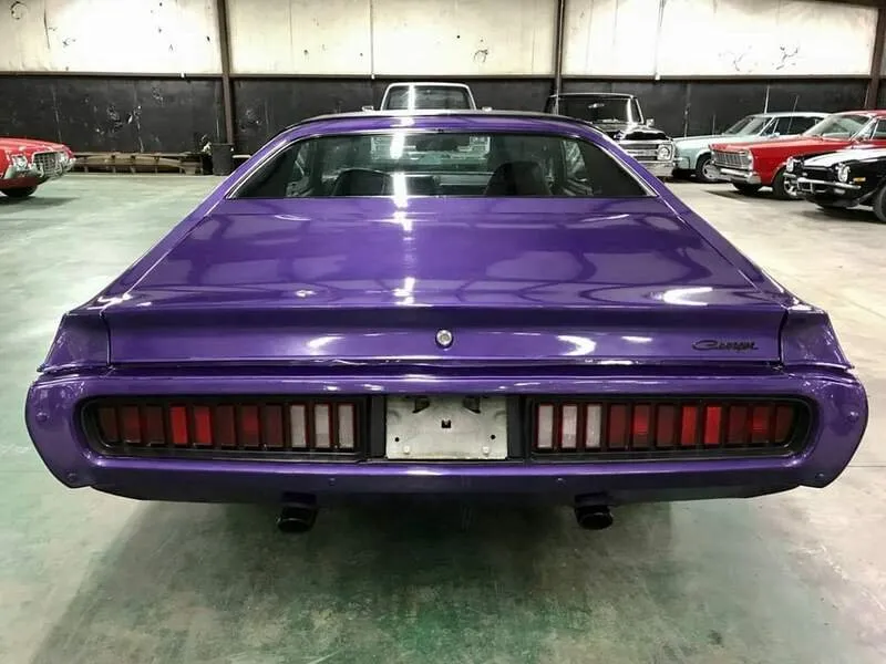 Pronájem supersportu Dodge Charger 1973