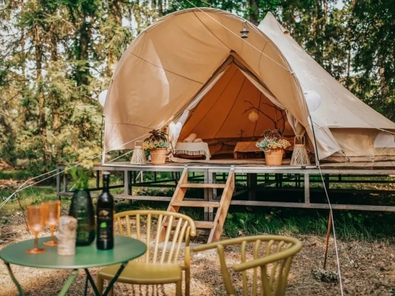 Glamping v Černické oboře