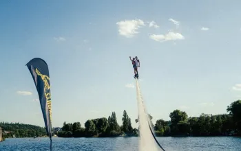 Tandemová lekce flyboardingu
