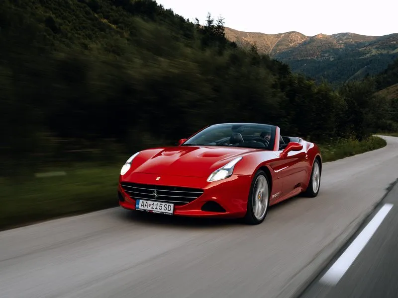 Jízda ve Ferrari California T na Moravě
