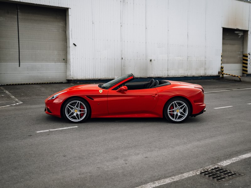 Jízda ve Ferrari California T na Moravě