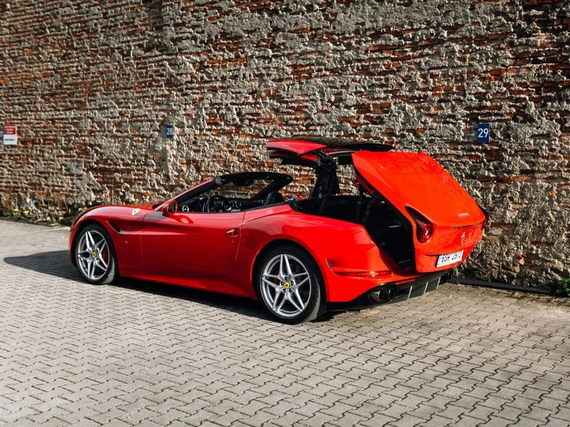 Jízda ve Ferrari California T na Moravě