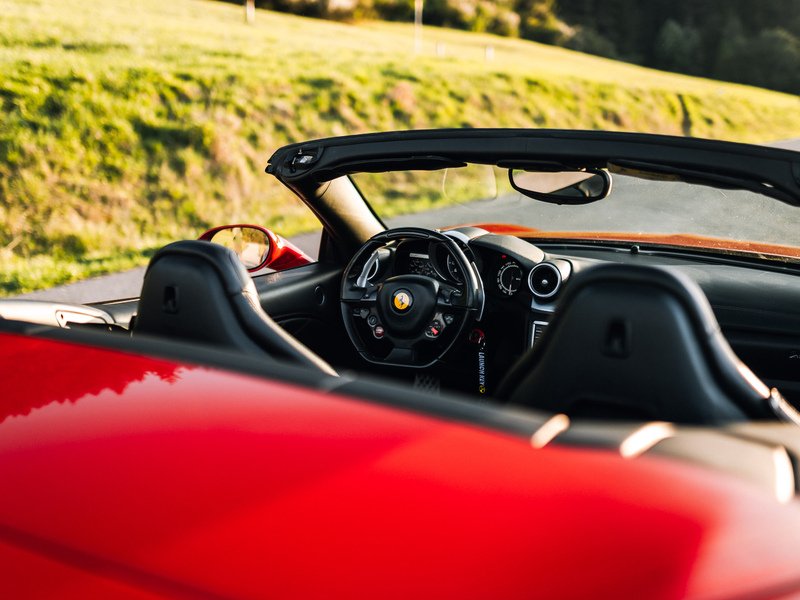 Jízda ve Ferrari California T na Moravě