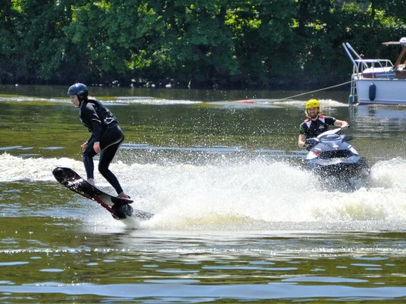 Flyboard, Hoverboard nebo Jetpack: Adrenalinový den na vodě