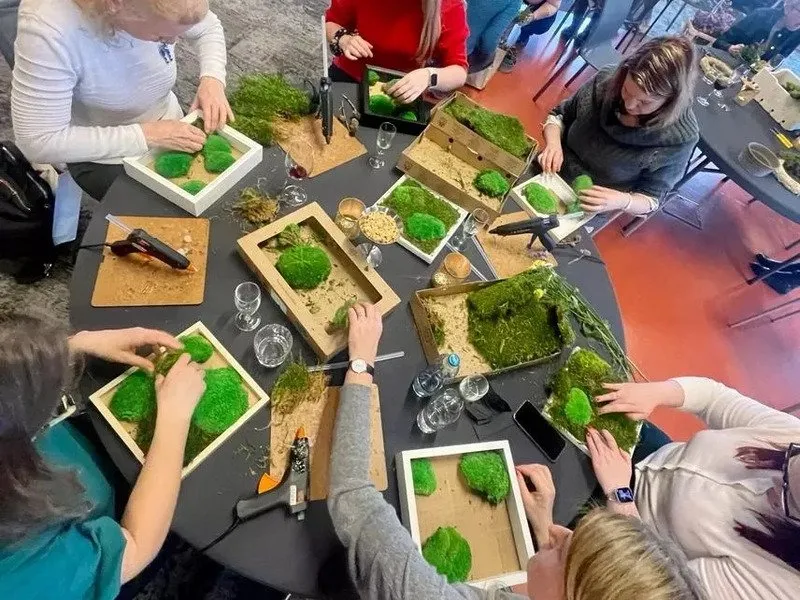 Kreativní kurz: Výroba mechových obrazů v Praze