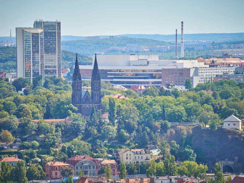 Večeře s koktejlovým párováním 50 metrů nad Prahou