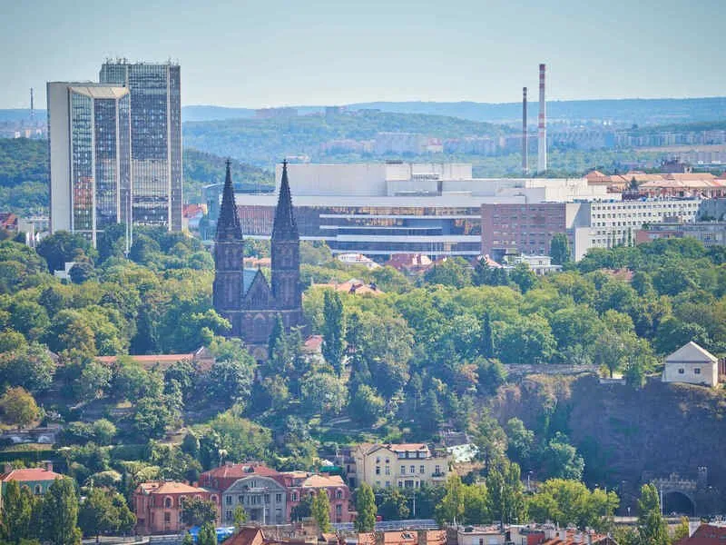 Večeře s koktejlovým párováním 50 metrů nad Prahou