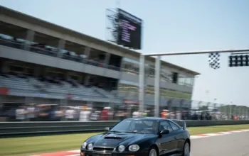 Zážitková jízda v nejlepších supersportech na letištním okruhu Žilina