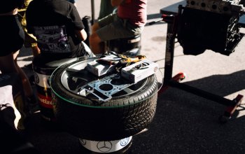 Zážitková jízda v nejlepších supersportech na letištním okruhu Žilina