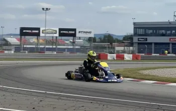 Adrenalinová jízda na okruzích a letištích v motokáře Rotax 125 MAX Adrenalinová jízda na okruzích a letištích v motokáře Rotax 125 MAX – dárek a zážitek