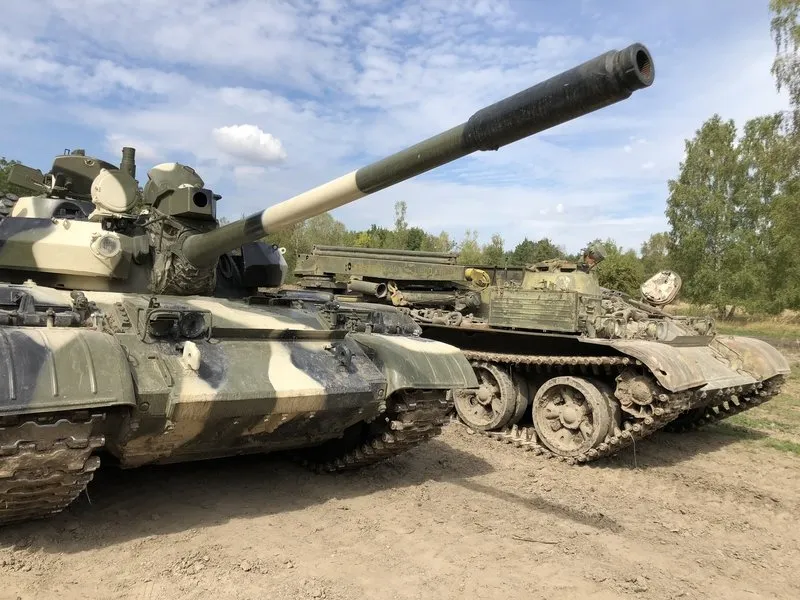 Řízení obrněného bojového tanku T-55