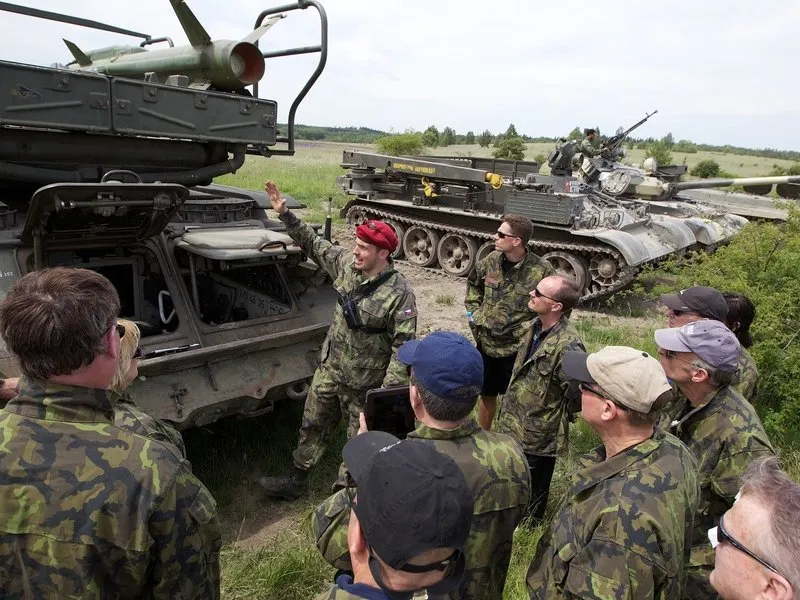 Řízení obrněného bojového tanku T-55