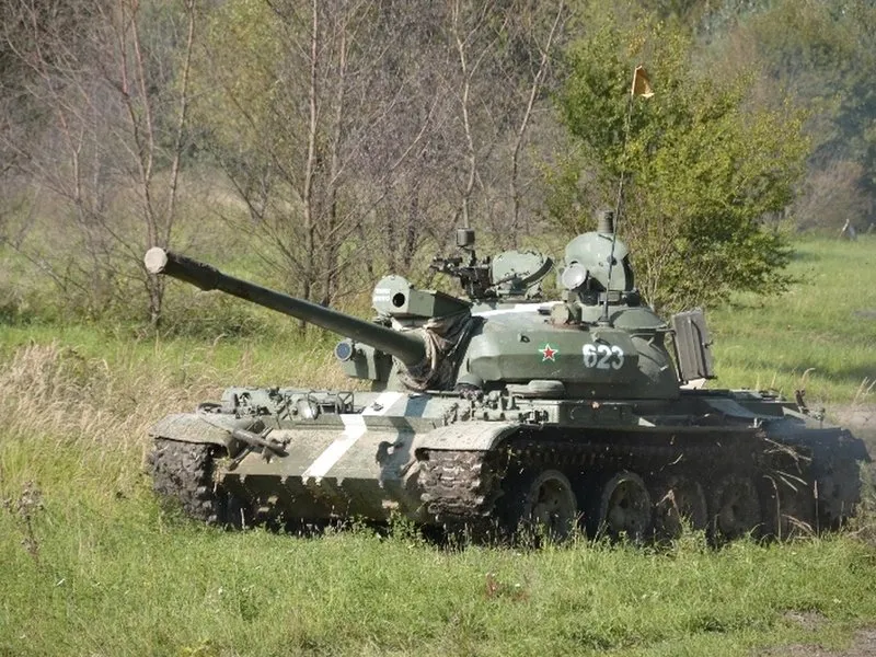Řízení obrněného bojového tanku T-55