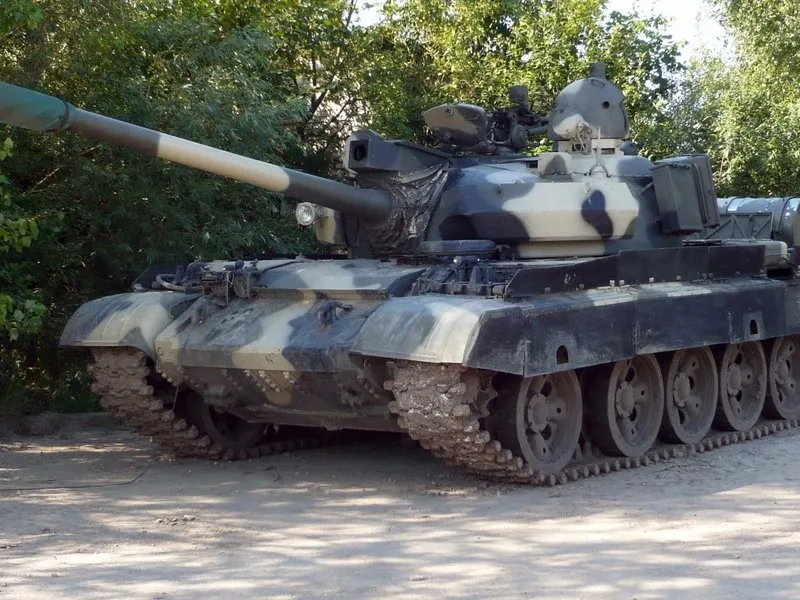 Řízení obrněného bojového tanku T-55