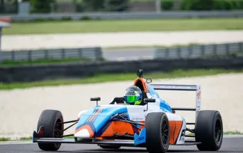 Atom Ariel vs. Formule F4 Mygale