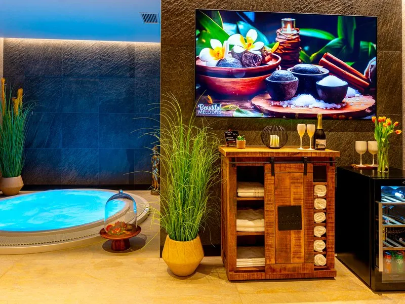 Privátní wellness pro 2 osoby v hotelu Nobilis + láhev prosecca