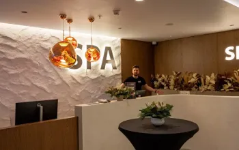 Večerní vstup do Aquapalace Praha se saunovým světem a masáží