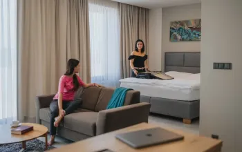 Pobyt na letišti s degustační večeří pro dva