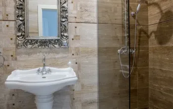 Romantická noc na zámku se snídaní a proseccem