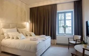 Romantická noc na zámku se snídaní a proseccem