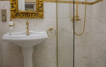 Romantická noc na zámku se snídaní a proseccem
