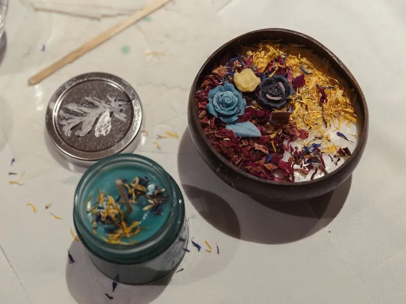 Kreativní kurz: Výroba přírodních svíček + gravírování skla