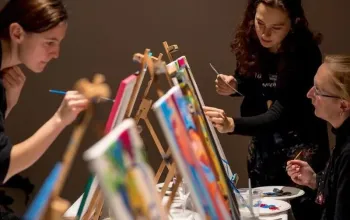 Kreativní malování s degustací tapas Kreativní malování s degustací tapas – dárek a zážitek