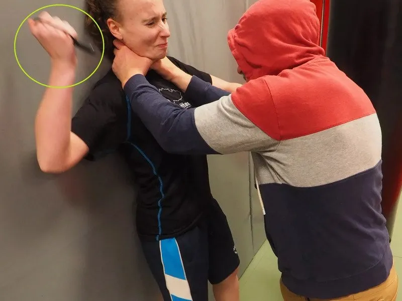 Základní víkendový kurz sebeobrany