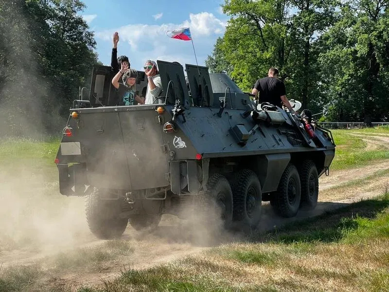 Vojenský zážitek v obrněném transportéru OT-64 SKOT