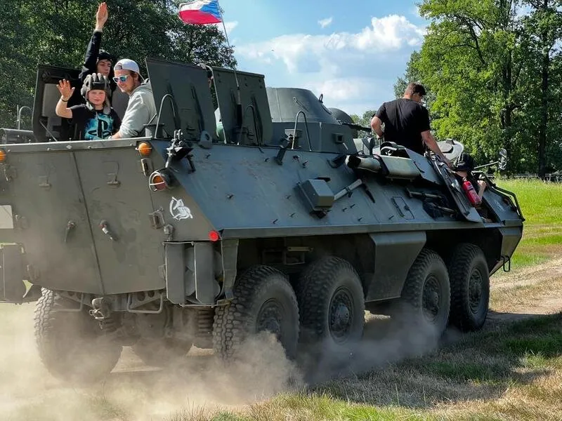 Vojenský zážitek v obrněném transportéru OT-64 SKOT