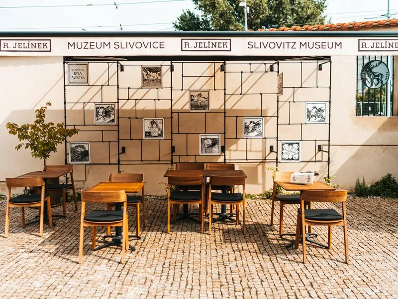 Interaktivní cesta světem slivovice s 5D zážitkem a degustací