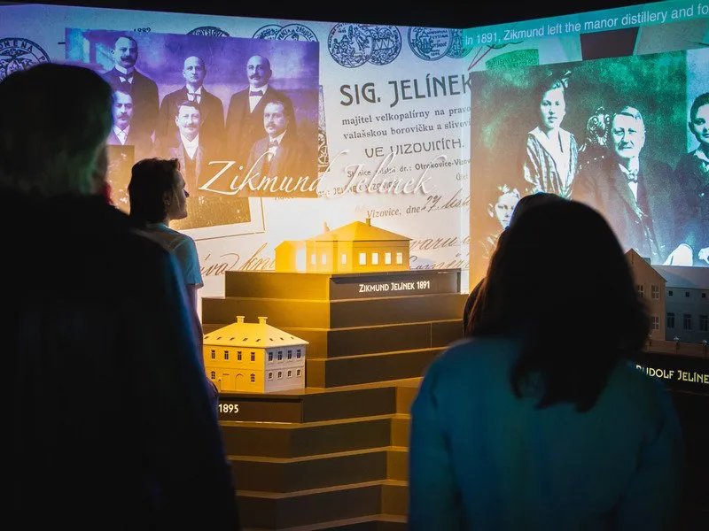 Interaktivní cesta světem slivovice s 5D zážitkem a degustací