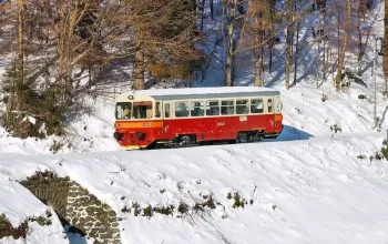 Zažijte nejstrmější železnici v Česku během jediného dne