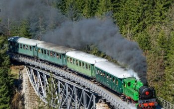 Zažijte nejstrmější železnici v Česku během jediného dne