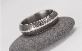 KREDUM® Hynek Kalista Pánský kovaný prsten Damasteel Steel Line - velikost 69 - KS1010-69