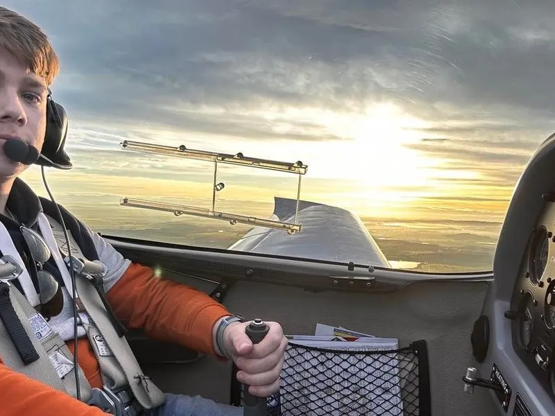 Vyhlídkový let ve sportovním letounu s možností pilotáže