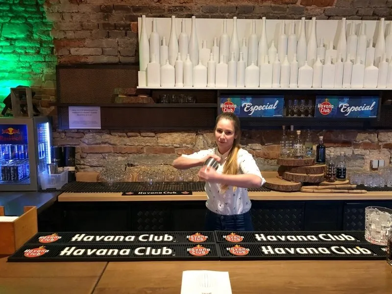 Barmanský kurz