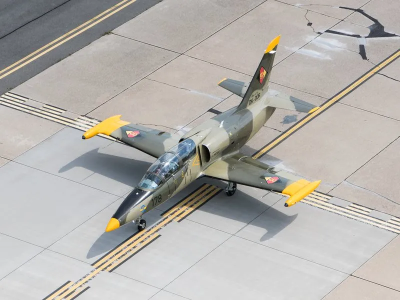 Let stíhačkou L-39 Albatros