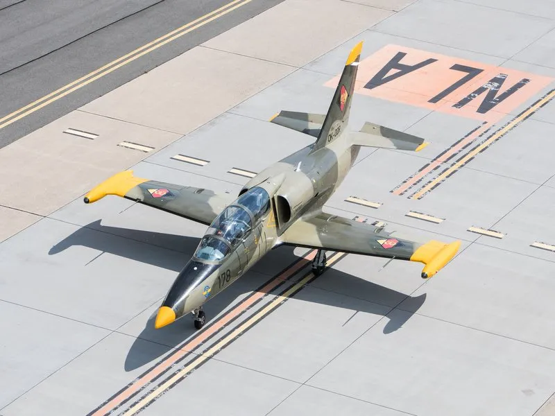 Let stíhačkou L-39 Albatros