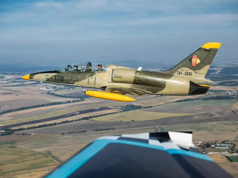 Let stíhačkou L-39 Albatros