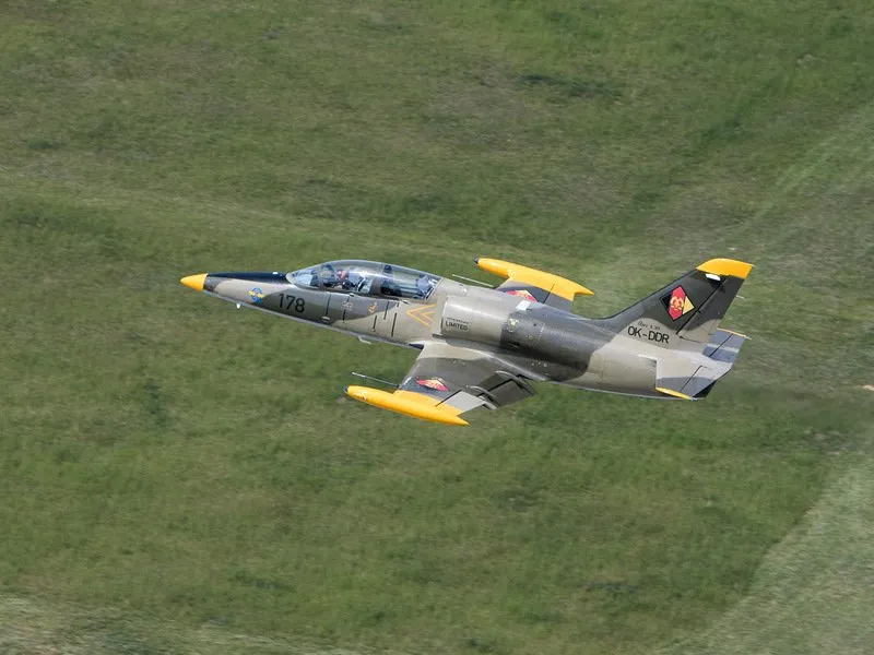 Let stíhačkou L-39 Albatros