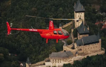 Vyhlídkový let vrtulníkem nad památkami