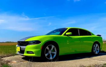 Jízda v Dodge Charger na letištní dráze pro teenagery Jízda v Dodge Charger na letištní dráze pro teenagery – dárek a zážitek