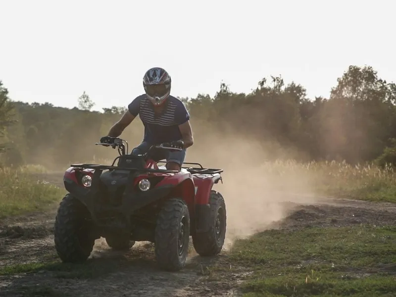 Jízda v terénu na ATV čtyřkolce