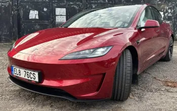 Jízda v elektromobilu Tesla Model 3 Performance Highland 24 – dárek a zážitek