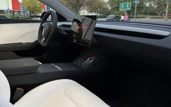 Jízda v elektromobilu Tesla Model 3 Performance Highland 24